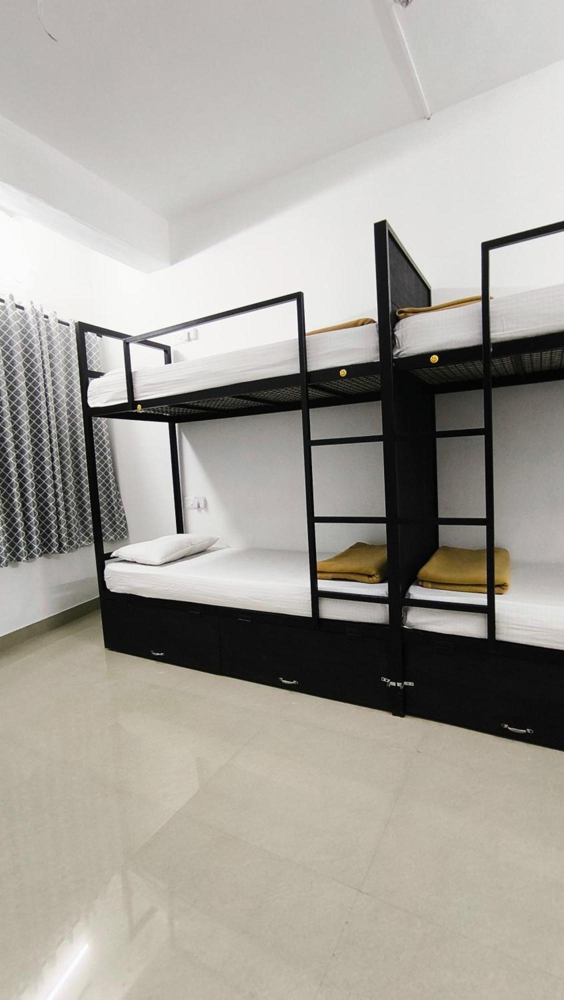 Hostel Stayzo Kochi Exterior foto